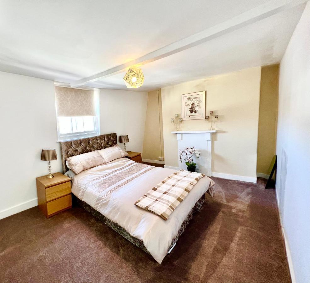 Gigi'S Place Уэймут Экстерьер фото